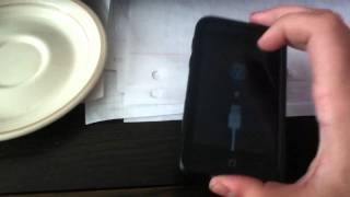 iPod Touch 2nd Gen  Stuck in Recovery ModeWont Restore [upl. by Eppillihp]