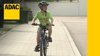 KinderFahrradhelme im Test  ADAC [upl. by Acus791]